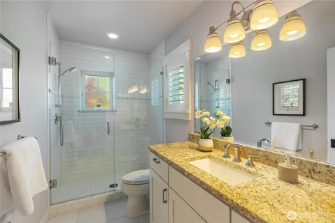 $2,375,000 | 1124 Lake Washington Boulevard South, Seattle, WA 98144