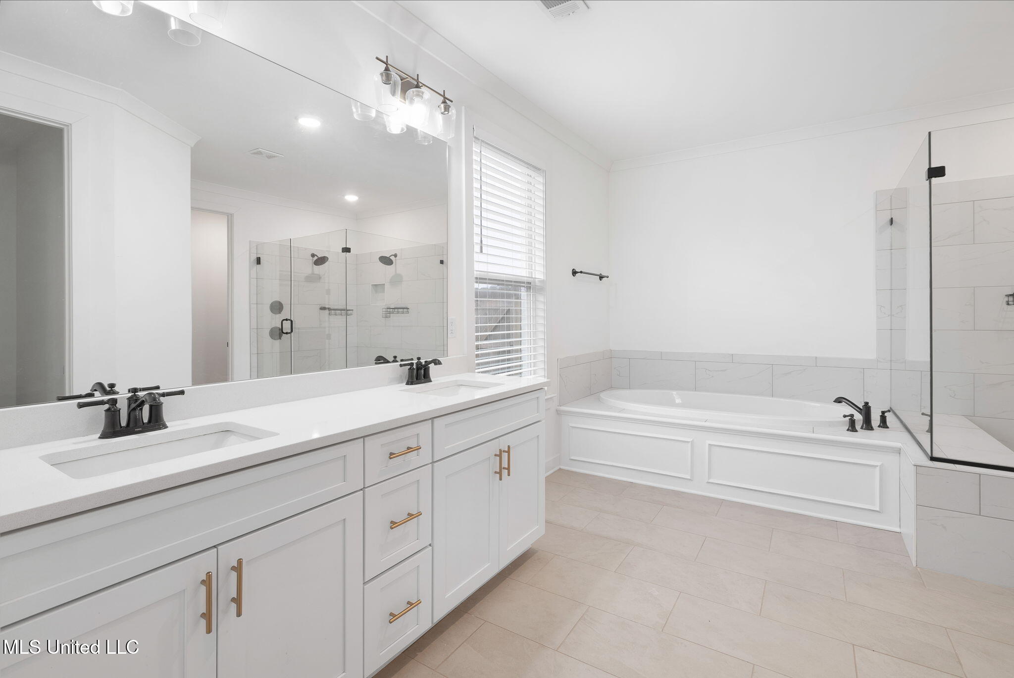 9573 Pk Trl Road Olive Branch, MS 38654 - Photo 17 of 39 16-web-or-mls-9573 Pk Trl Rd%0A-15