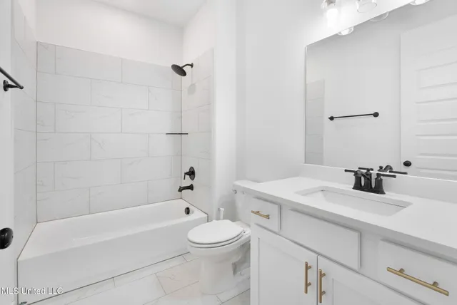 $541,000 | 9573 Pk Trl Road, Olive Branch, MS 38654