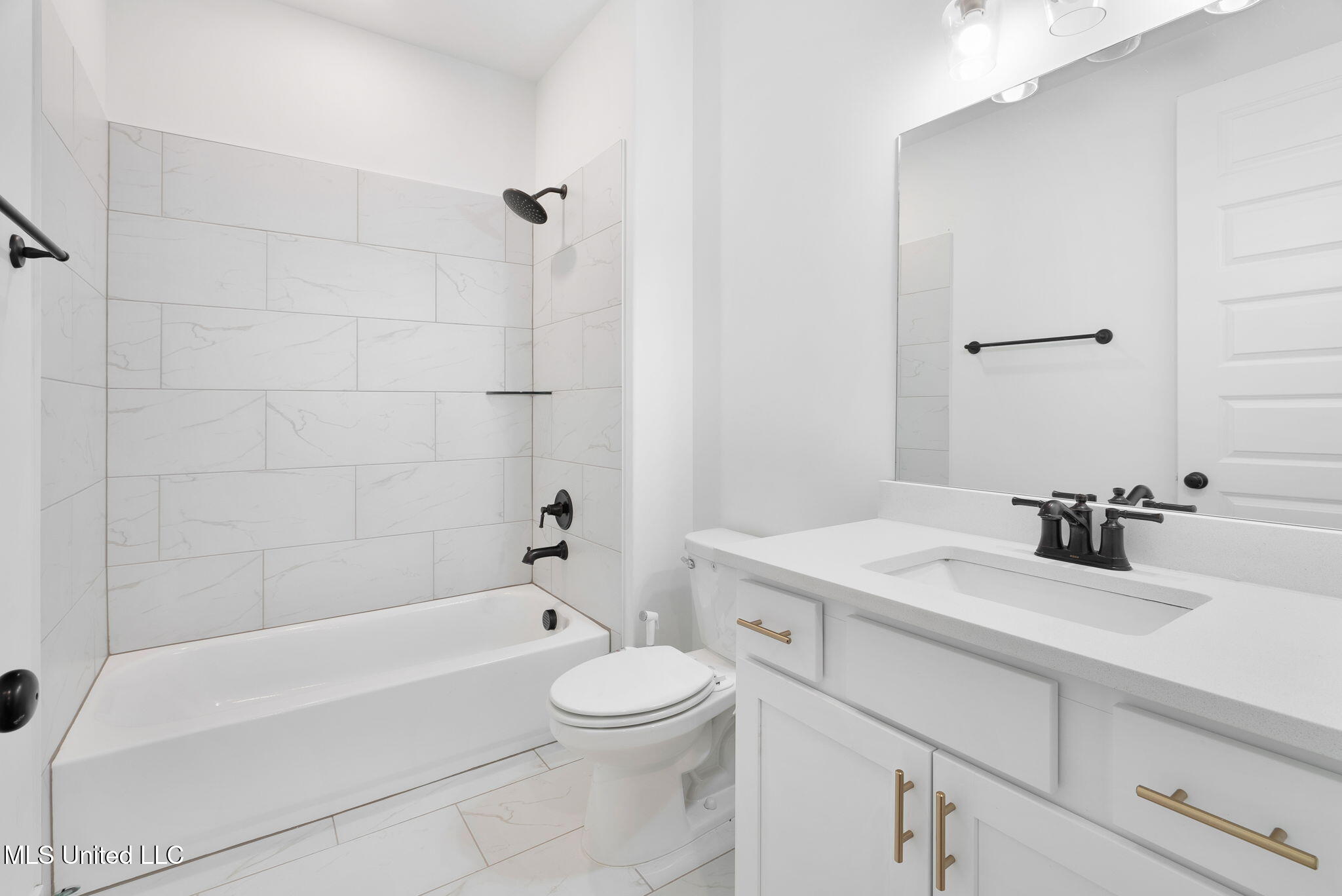 9573 Pk Trl Road Olive Branch, MS 38654 - Photo 20 of 39 19-web-or-mls-9573 Pk Trl Rd%0A-18