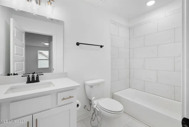 $541,000 | 9573 Pk Trl Road, Olive Branch, MS 38654