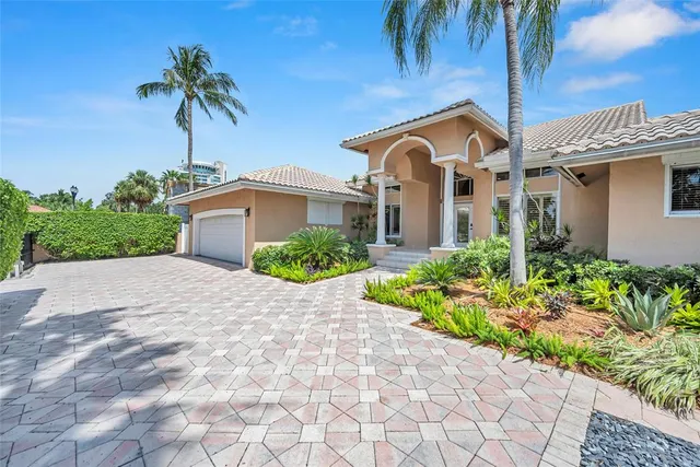 a picture of a wall painting on the wall