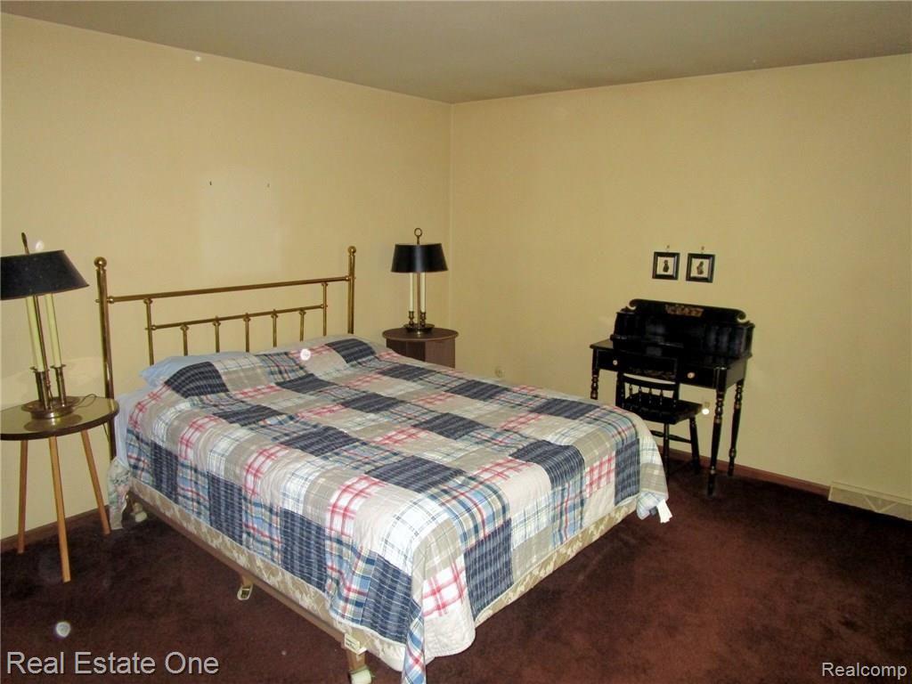 19209 Meridian Road Grosse Ile, MI 48138 - Photo 22 of 38 IMG_0556.jpg