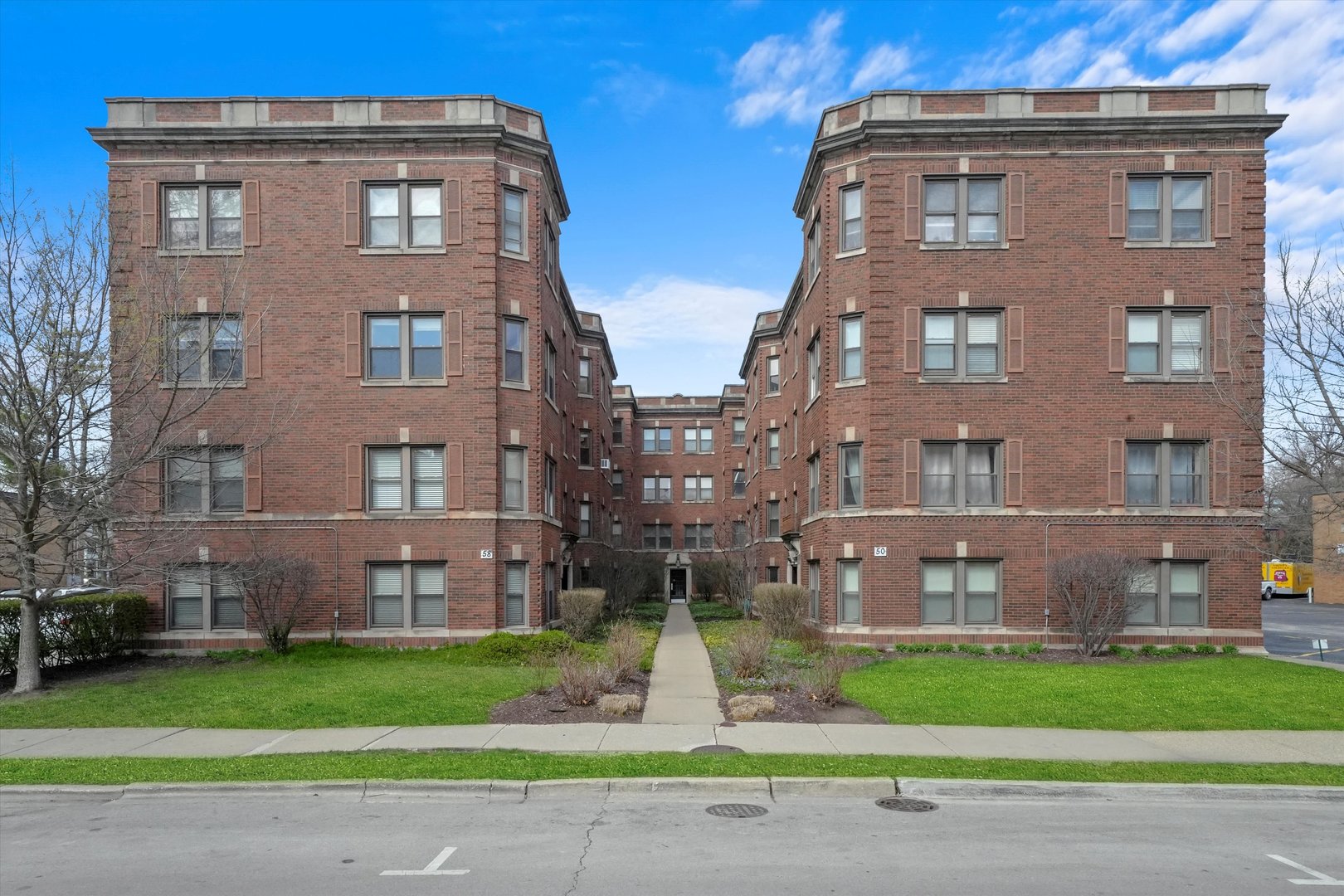 52 Forest Avenue, Unit 2S Riverside, IL 60546 - Photo 33 of 43 a front view of a building