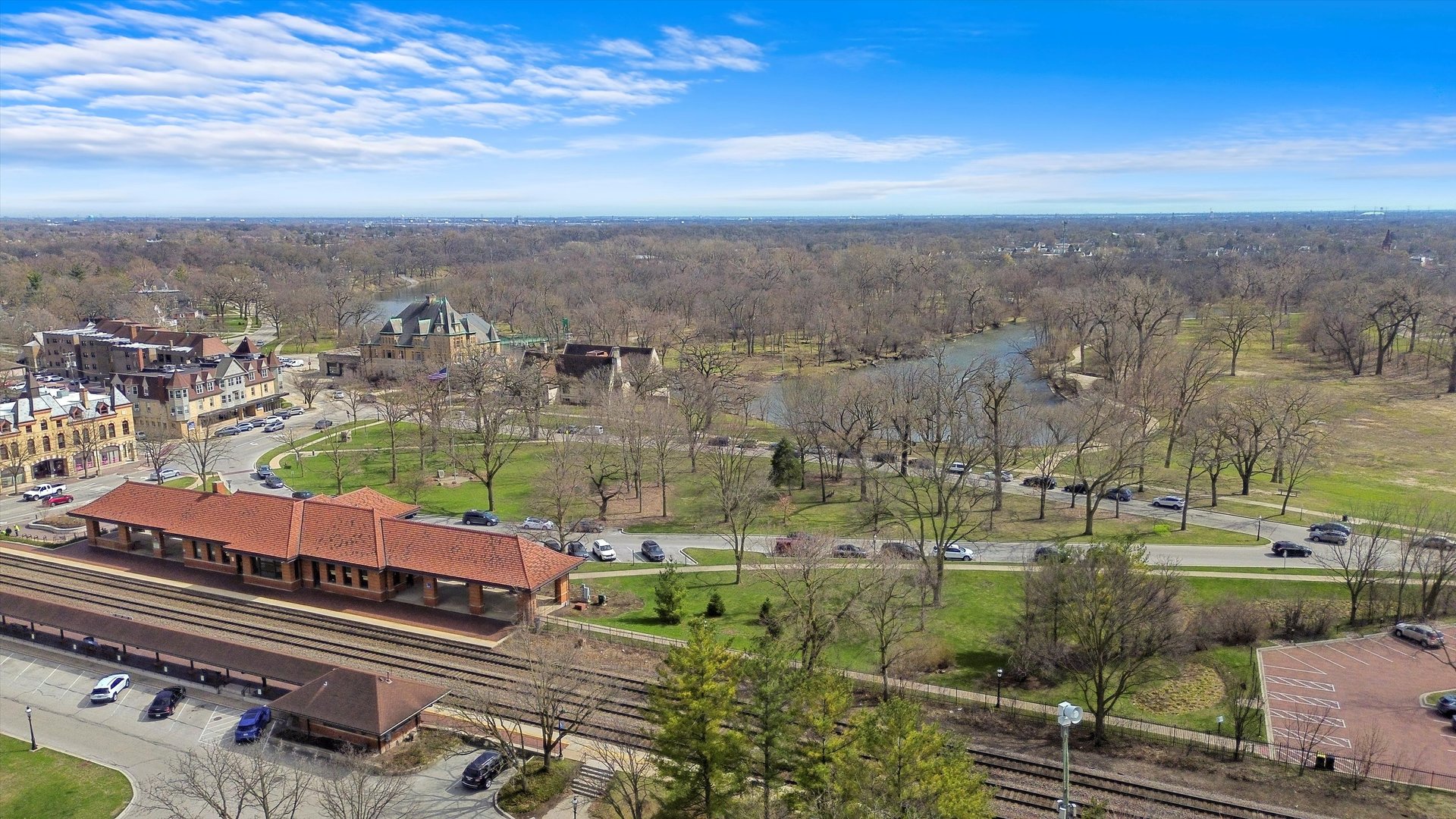52 Forest Avenue, Unit 2S Riverside, IL 60546 - Photo 35 of 43 an aerial view of a city with lots of residential buildings