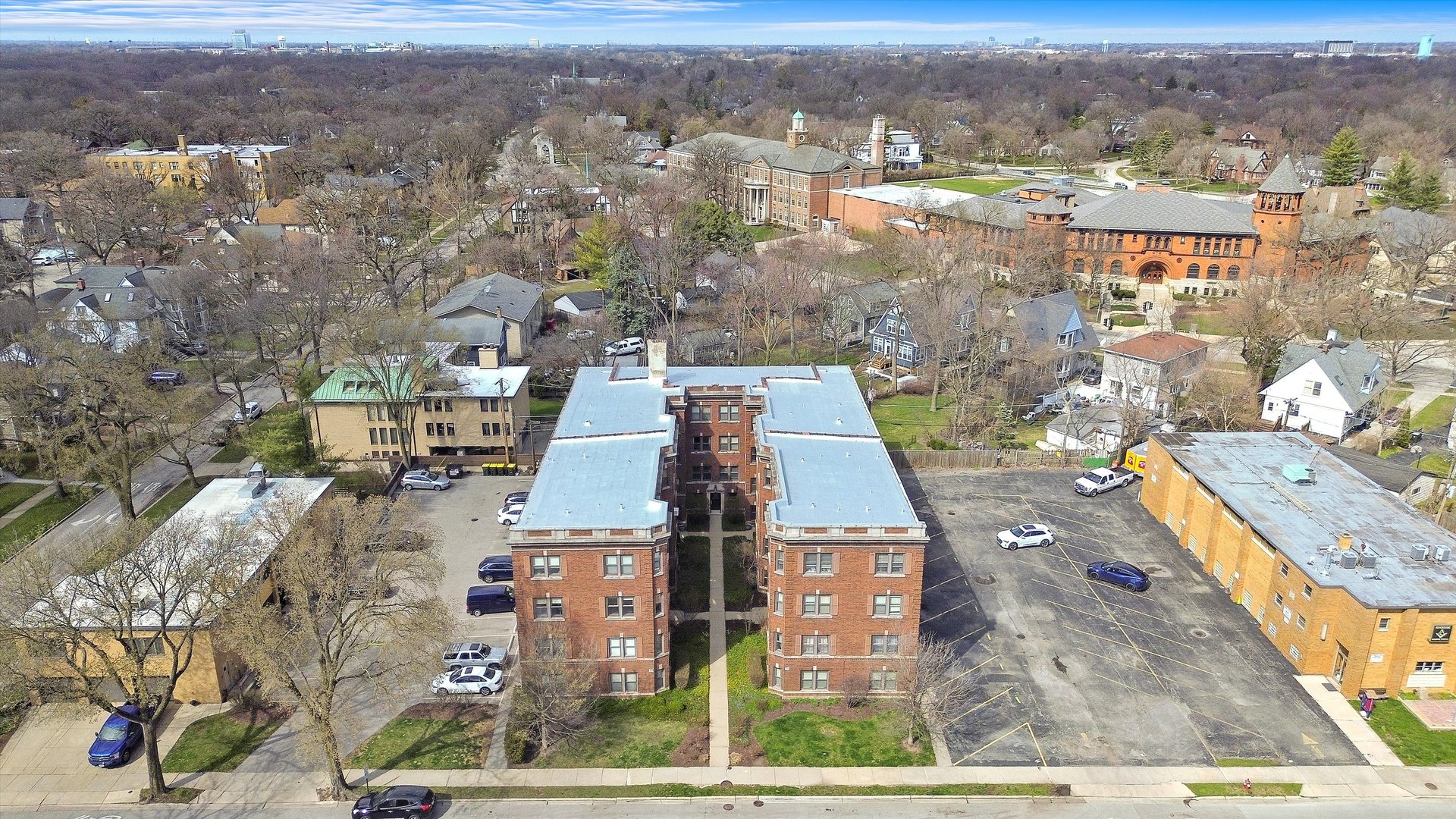 52 Forest Avenue, Unit 2S Riverside, IL 60546 - Photo 36 of 43 an aerial view of a city