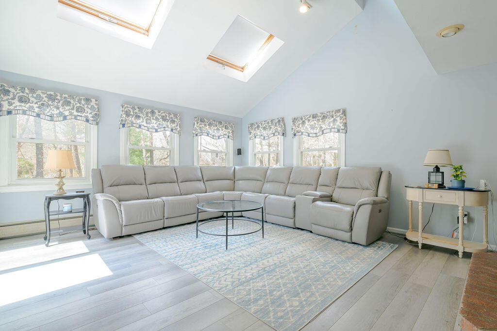 37 Square Rigger Lane Hyannis, MA 02601 - Photo 20 of 49 Family Rm