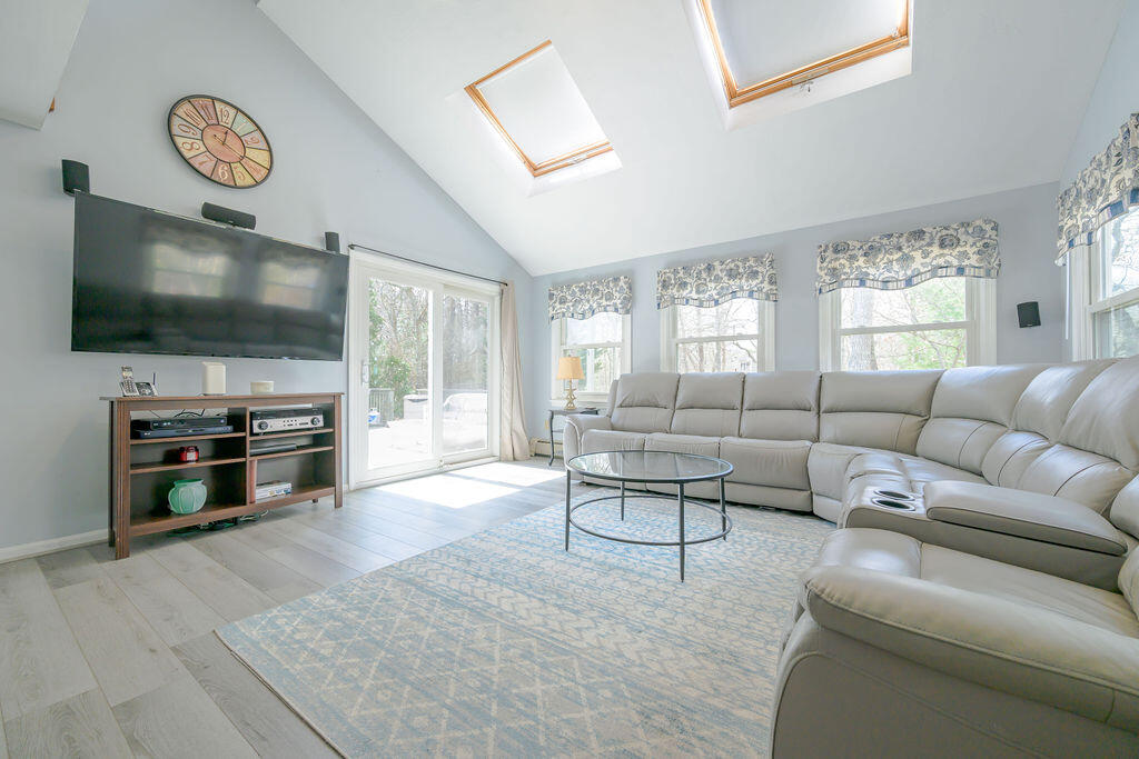 37 Square Rigger Lane Hyannis, MA 02601 - Photo 22 of 49 Family Rm