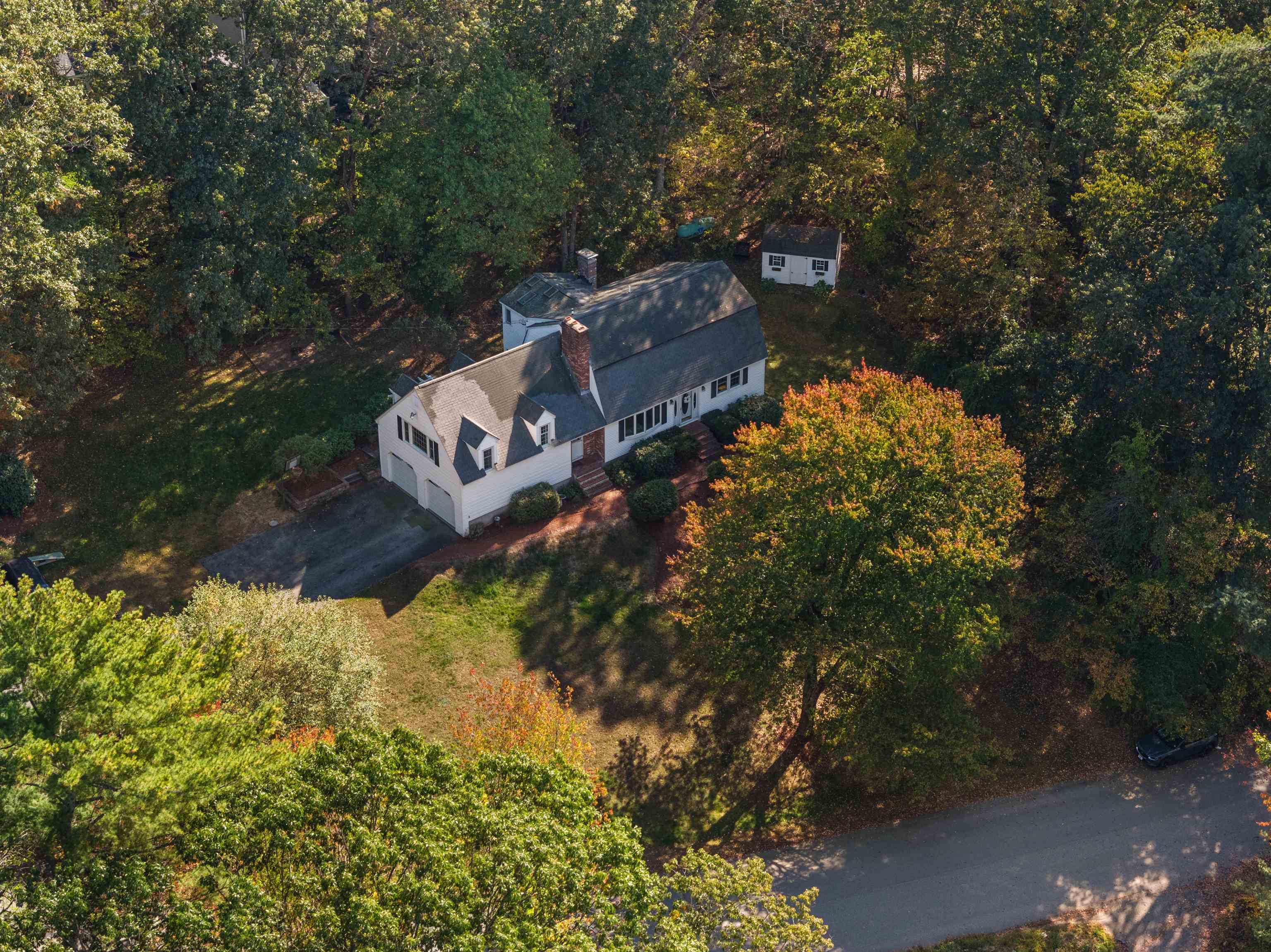 14 Woodland Road Windham, NH 03087 - Photo 3 of 54