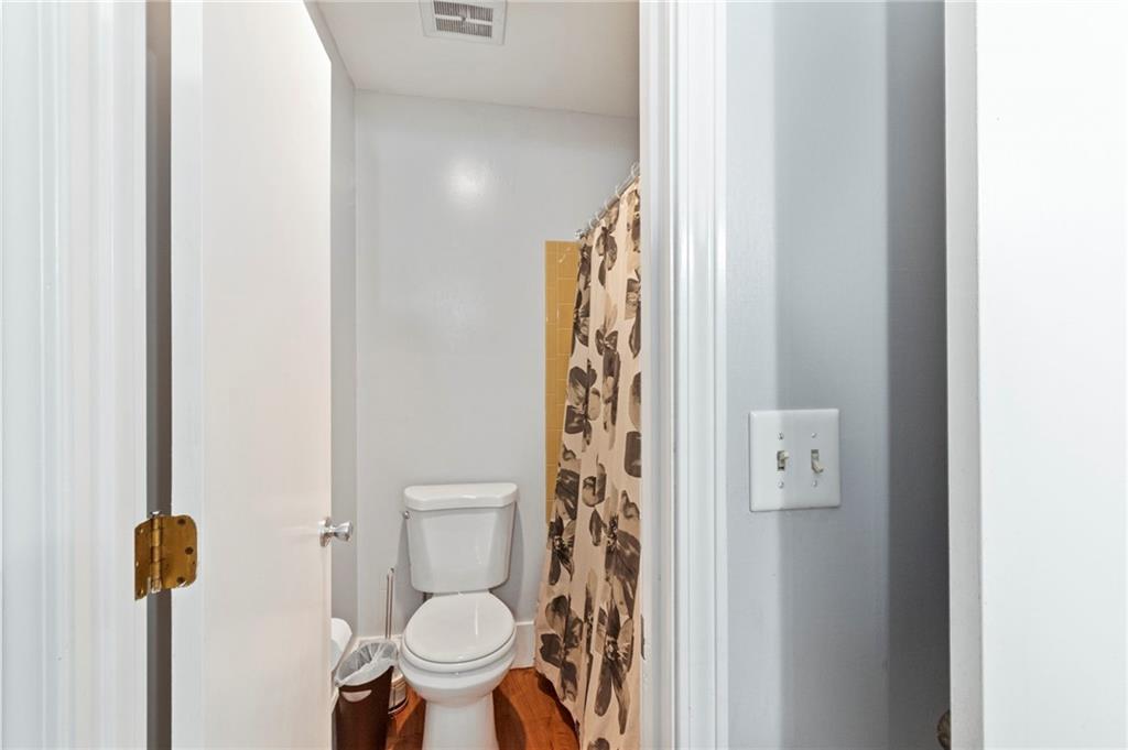 11623 Locust Street Kansas City, MO 64131 - Photo 11 of 38