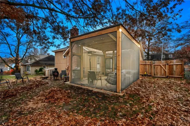 $325,000 | 11623 Locust Street, Kansas City, MO 64131