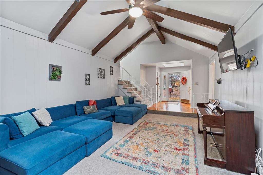 11623 Locust Street Kansas City, MO 64131 - Photo 4 of 38