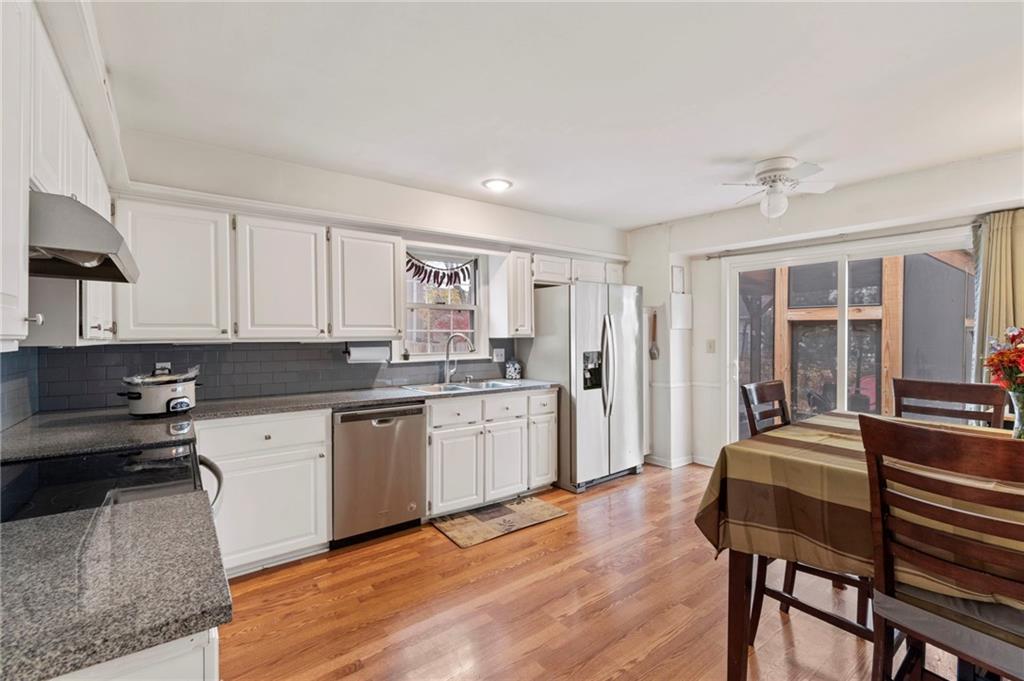 11623 Locust Street Kansas City, MO 64131 - Photo 6 of 38