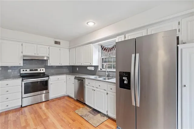 $325,000 | 11623 Locust Street, Kansas City, MO 64131