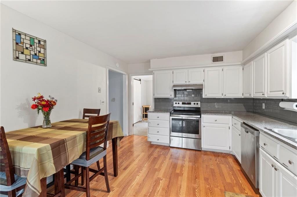 11623 Locust Street Kansas City, MO 64131 - Photo 8 of 38