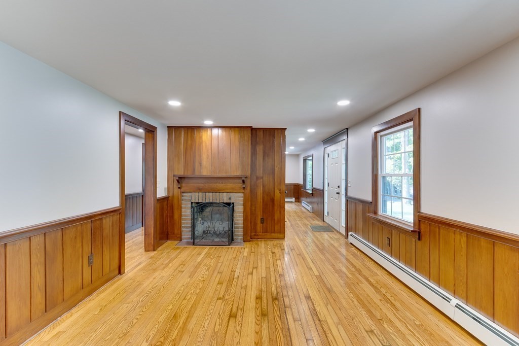 124 Hastings Road Spencer, MA 01562 - Photo 11 of 33 Gallery Image 11