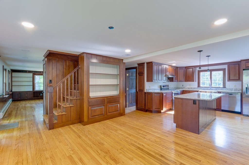 124 Hastings Road Spencer, MA 01562 - Photo 6 of 33 Gallery Image 6