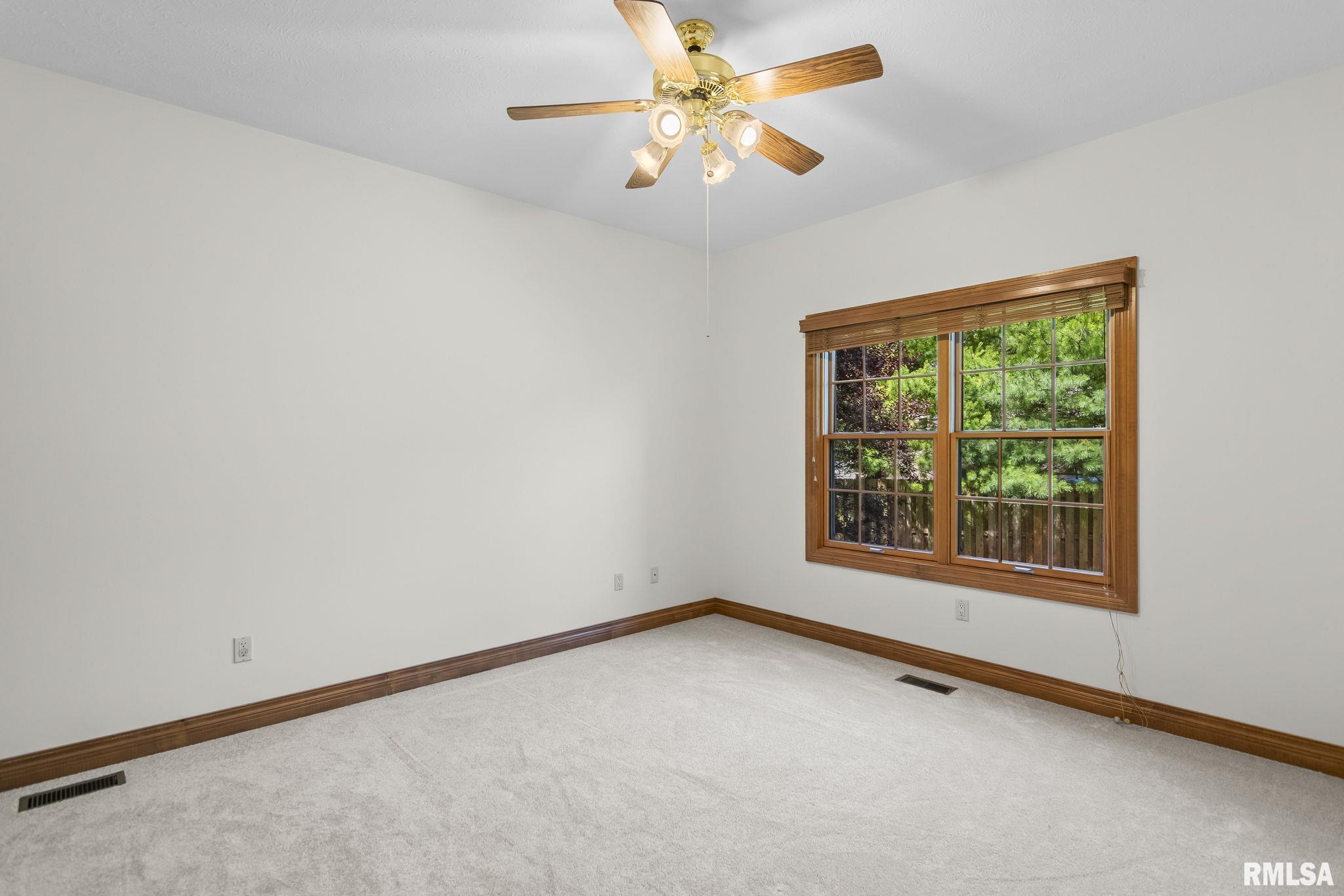 4809 Bears Paw Court Springfield, IL 62711 - Photo 26 of 70