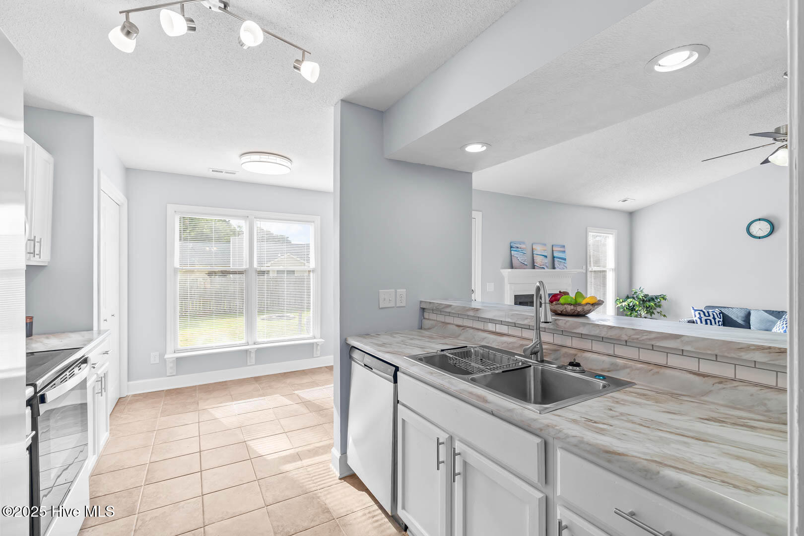 304 Fall Drive Jacksonville, NC 28540 - Photo 18 of 48 18