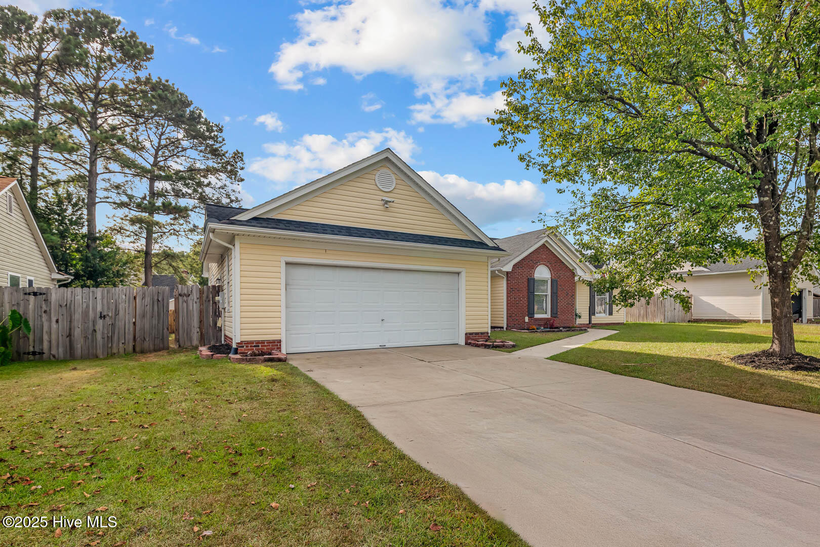 304 Fall Drive Jacksonville, NC 28540 - Photo 4 of 48 4