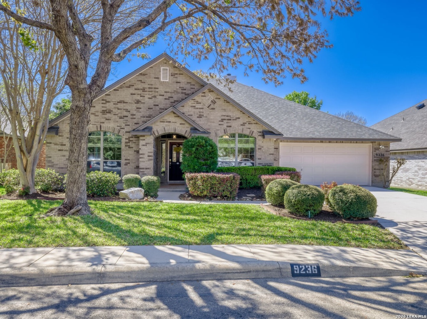 9236 Larsons Lane Helotes, TX 78023 - Photo 3 of 33