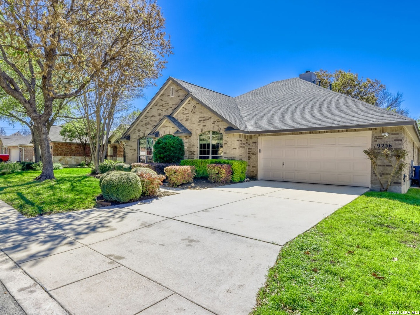 9236 Larsons Lane Helotes, TX 78023 - Photo 5 of 33