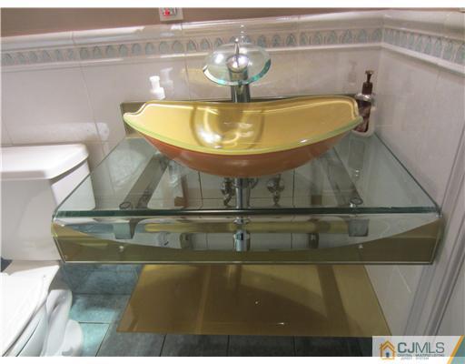 4 Cannon Road East Brunswick, NJ 08816 - Photo 12 of 16 Gallery Image 12