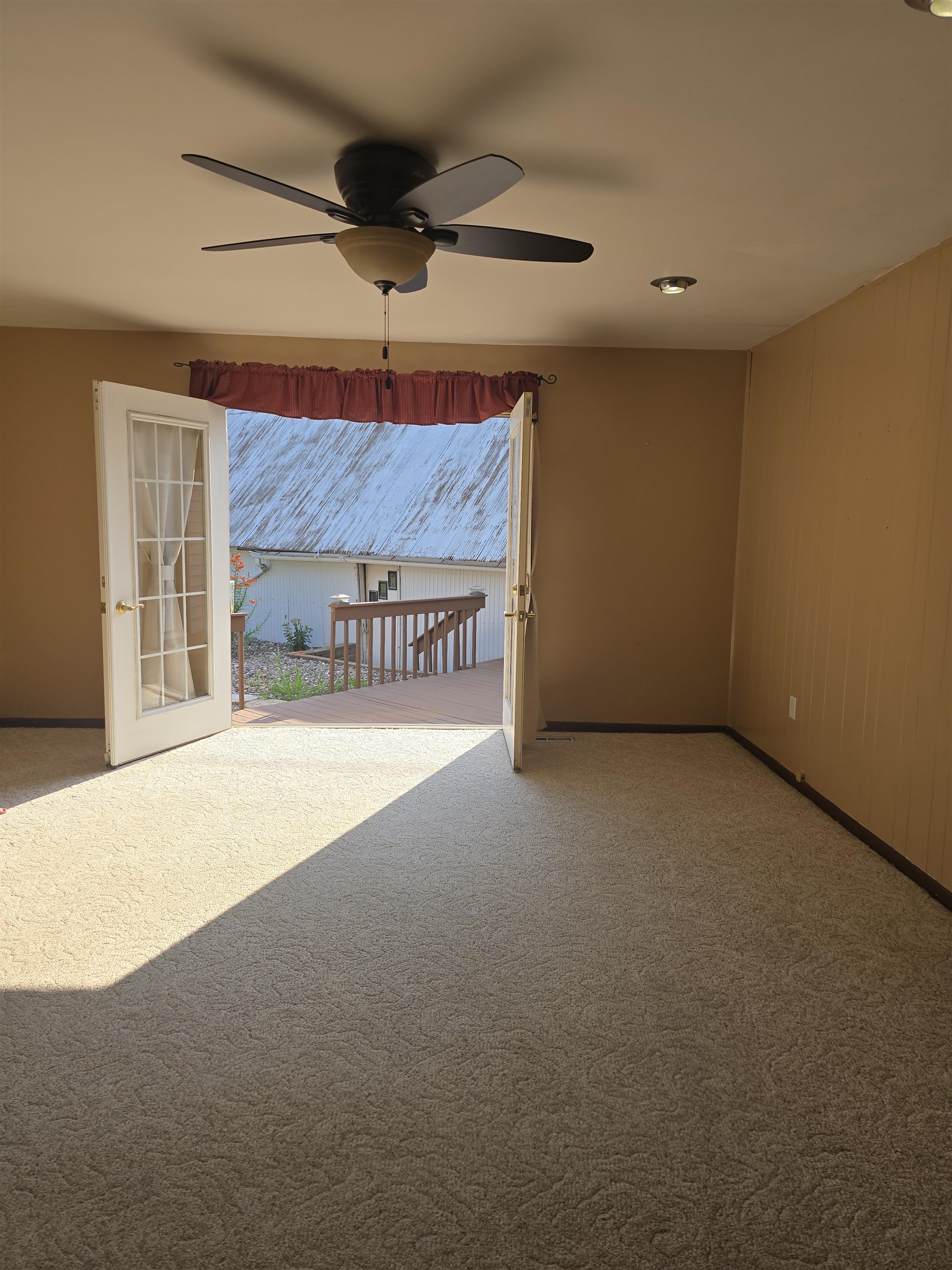 6827 Highway 18 Fennimore, WI 53809 - Photo 17 of 35