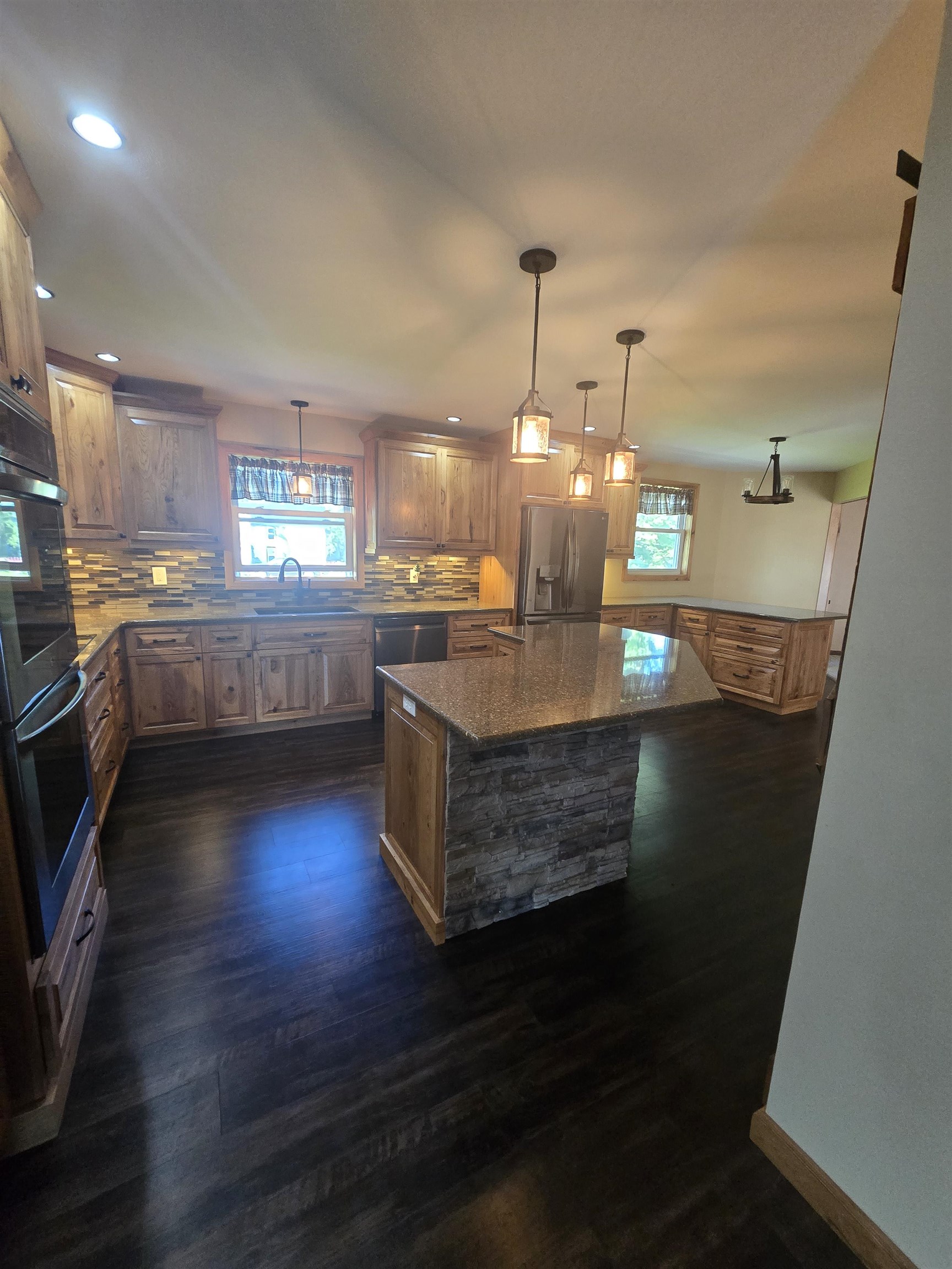 6827 Highway 18 Fennimore, WI 53809 - Photo 10 of 35