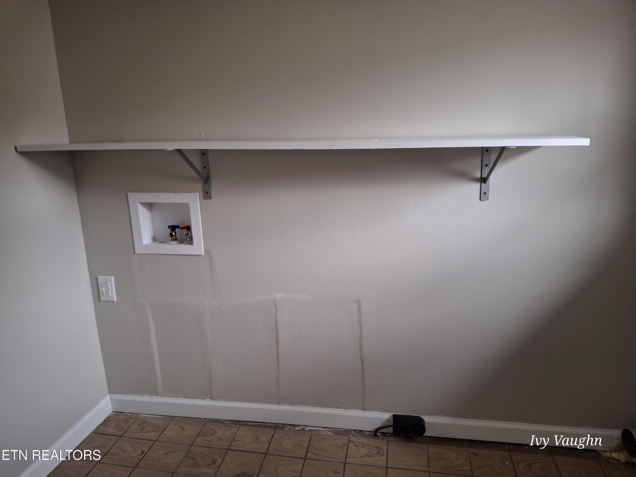 893 Brushy Valley Road Heiskell, TN 37754 - Photo 20 of 28 a view of small space