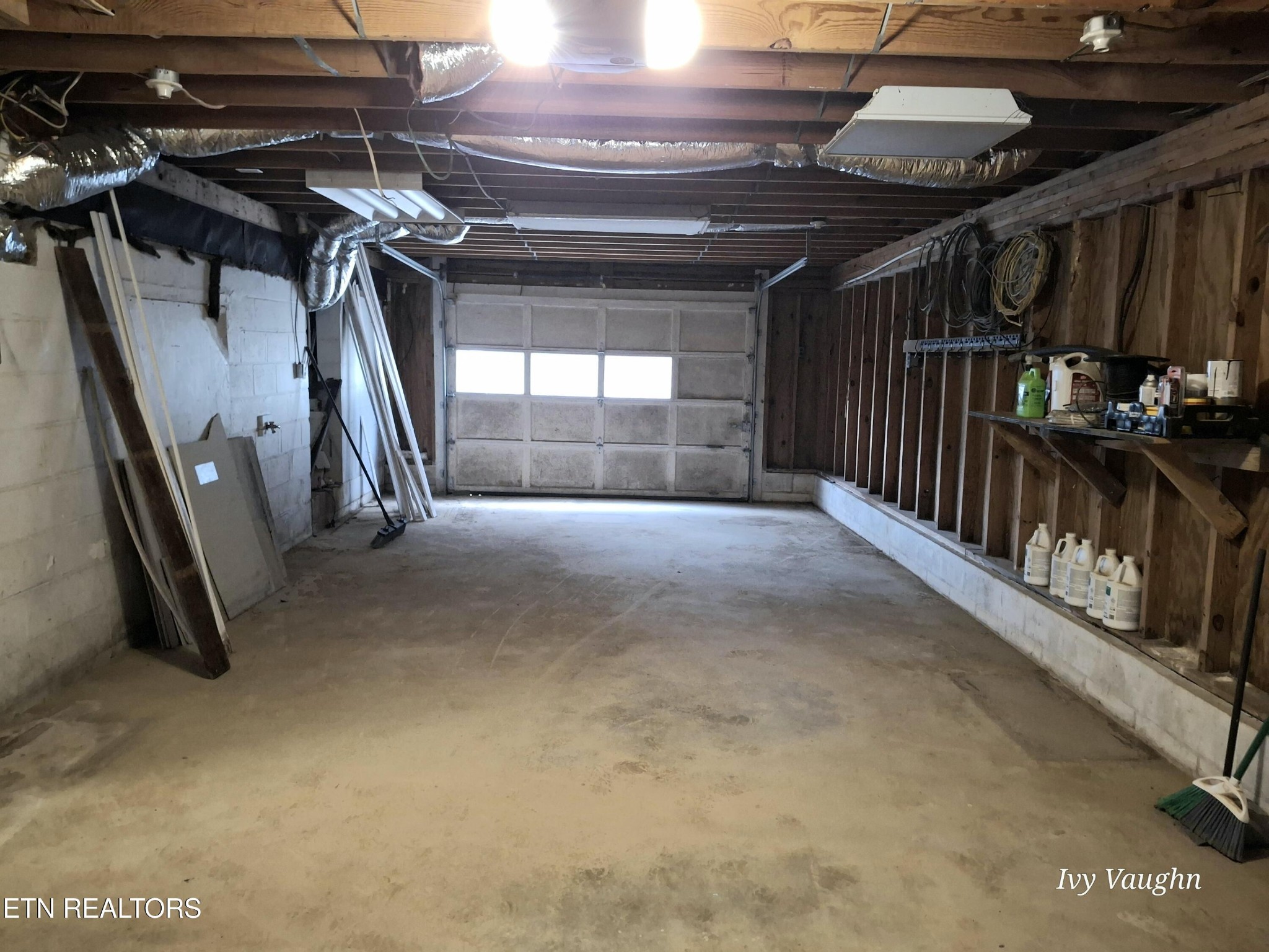 893 Brushy Valley Road Heiskell, TN 37754 - Photo 23 of 28 a view of empty room