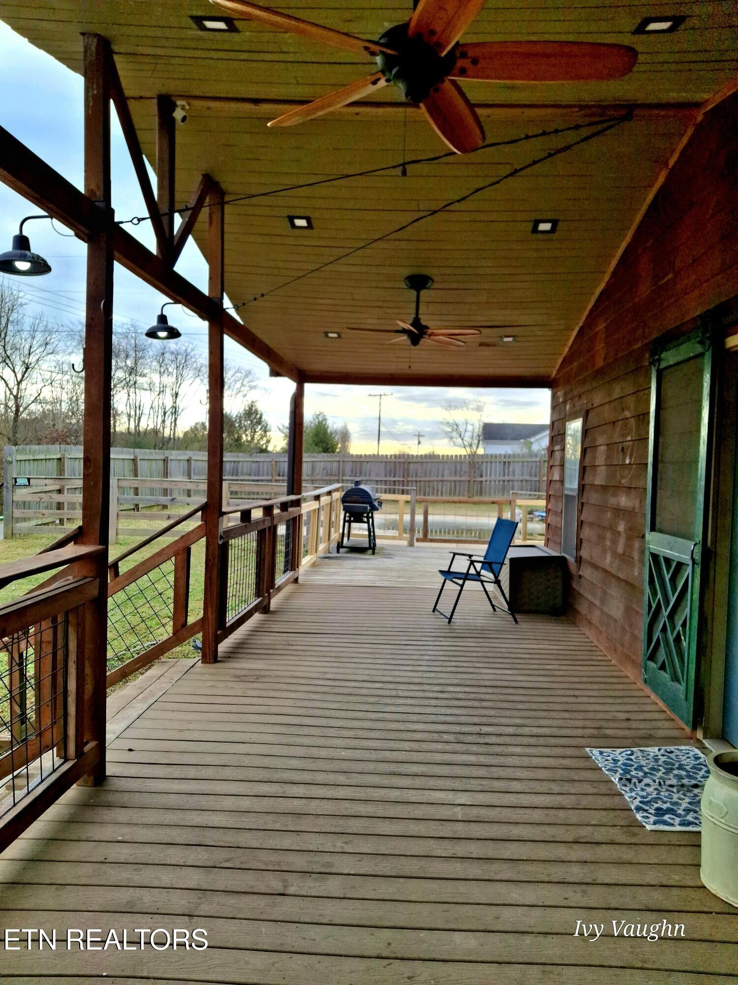 893 Brushy Valley Road Heiskell, TN 37754 - Photo 8 of 28 a view of a ocean view