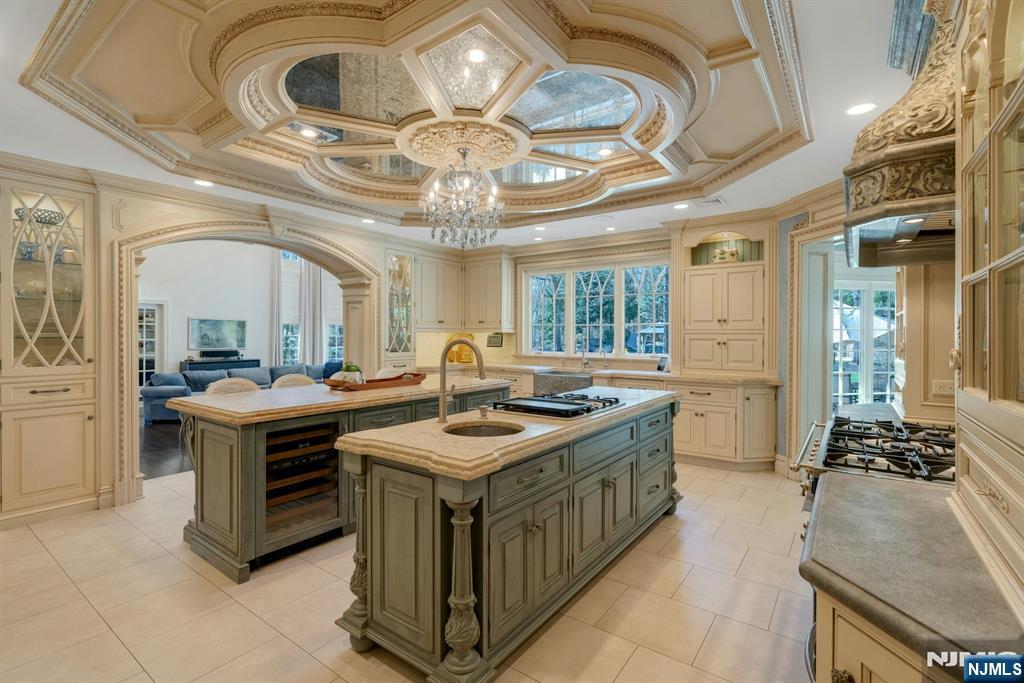 31 Burning Hollow Road Saddle River, NJ 07458 - Photo 9 of 50