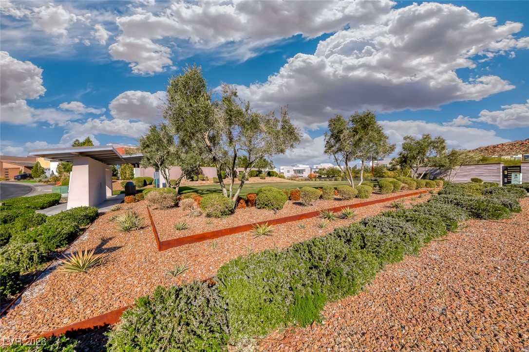 2216 Sky Pointe Ridge Drive Henderson, NV 89052 - Photo 75 of 79