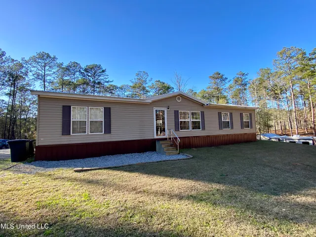 $289,900 | 71 Bear Drive, Carriere, MS 39426