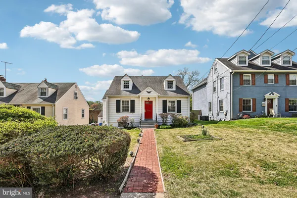 $659,900 | 812 Forest Glen Road, Silver Spring, MD 20901