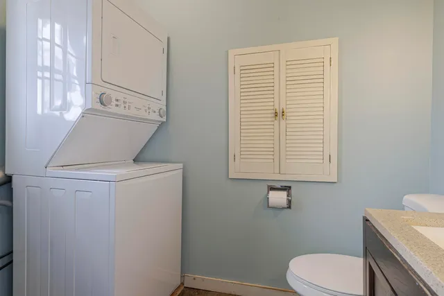 $425,000 | 313 Atlantic Road, Swans Island, ME 04685