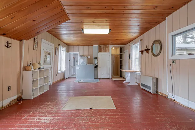 $425,000 | 313 Atlantic Road, Swans Island, ME 04685