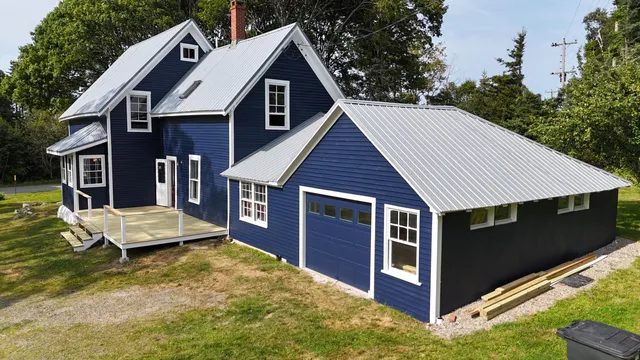 $425,000 | 313 Atlantic Road, Swans Island, ME 04685