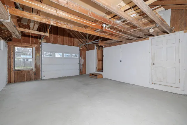 $425,000 | 313 Atlantic Road, Swans Island, ME 04685