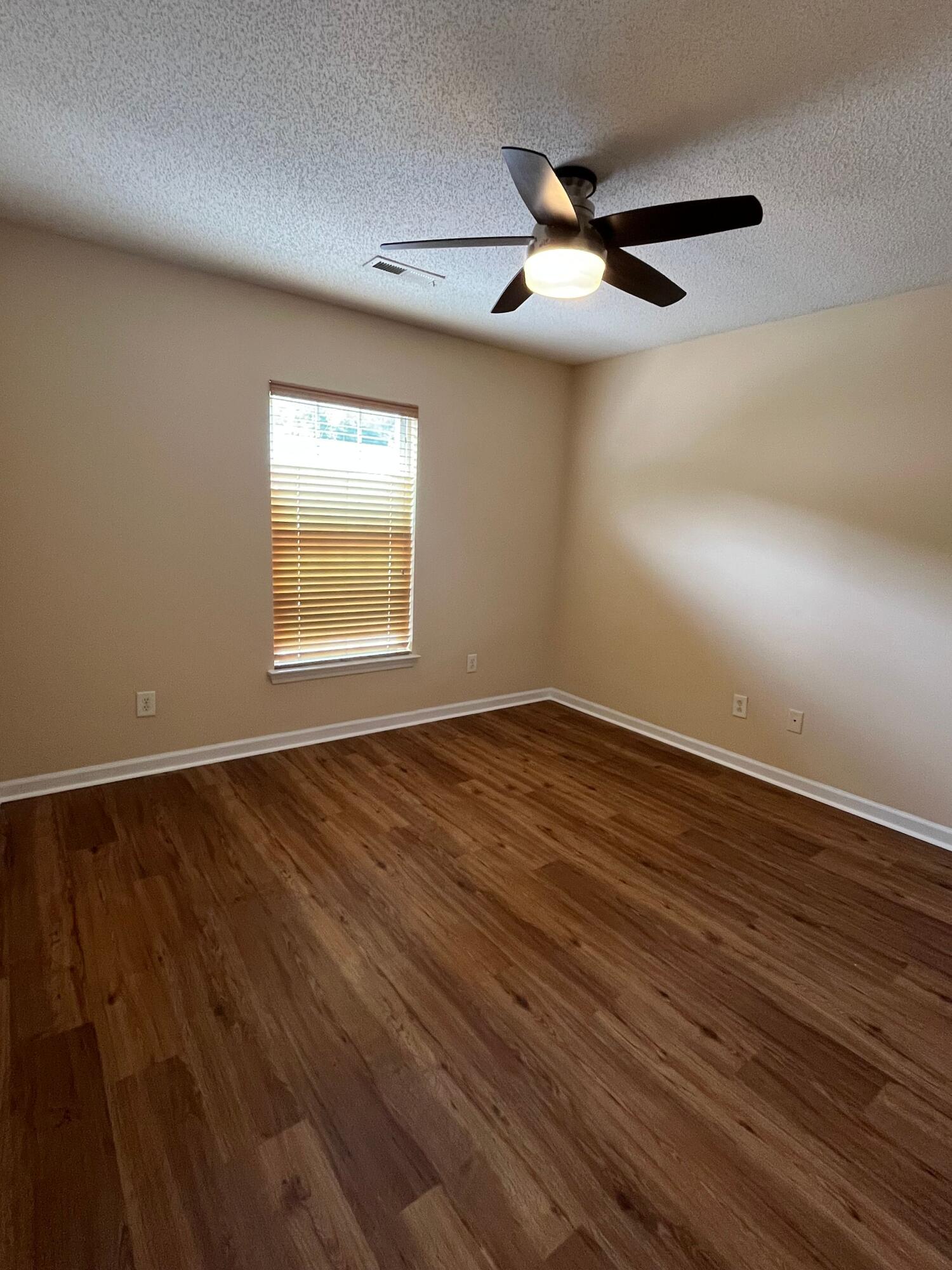 285 Brookshire Road Goose Creek, SC 29445 - Photo 12 of 14 285.12