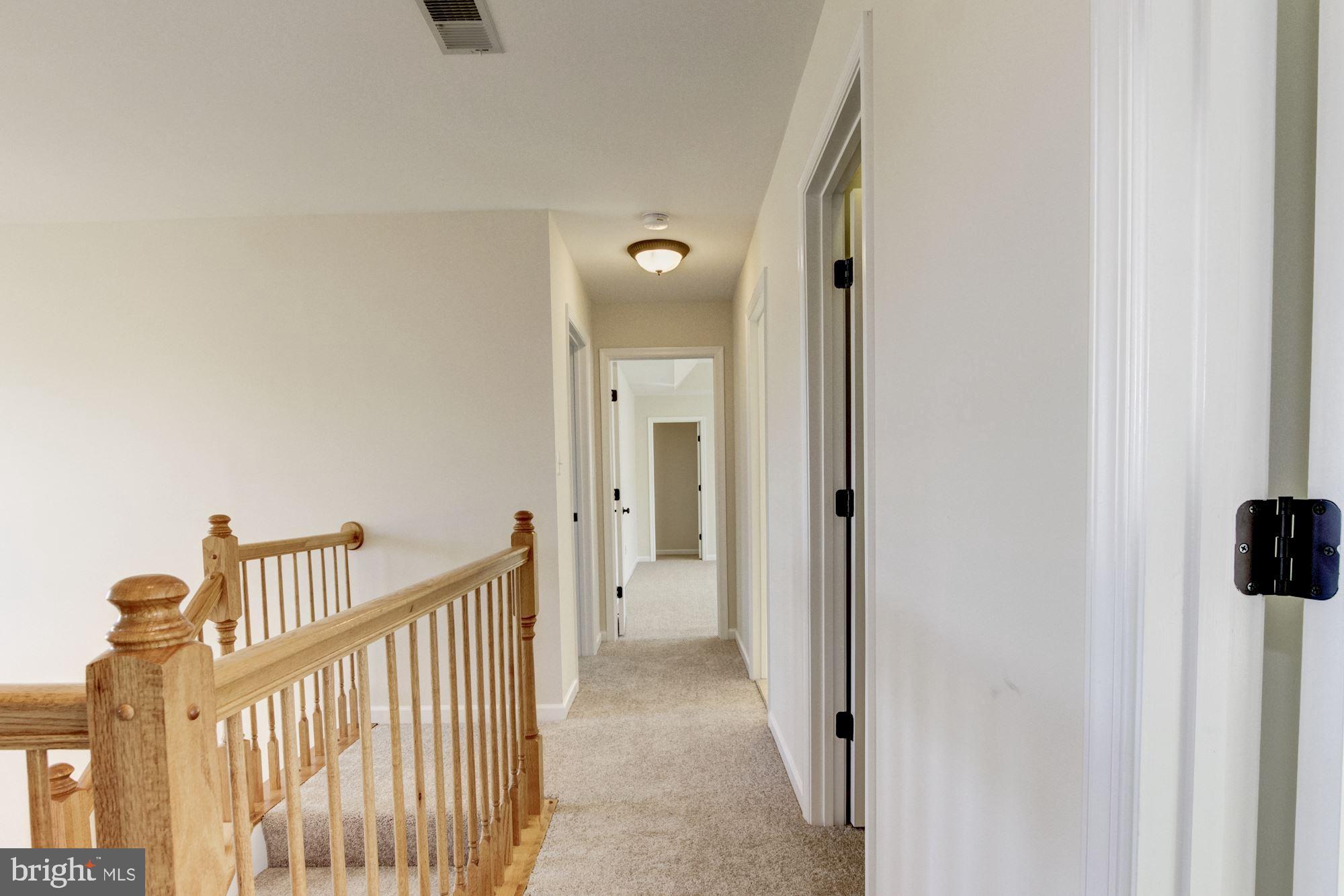 689 West Watersville Road Mount Airy, MD 21771 - Photo 23 of 50 UPPER LEVEL HALLWAY