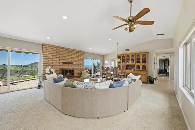 $949,000 | 13065 VÃa Suena, Valley Center, CA 92082