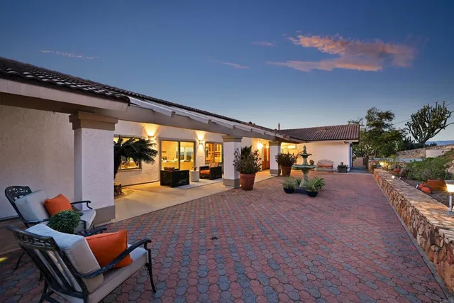 $949,000 | 13065 VÃa Suena, Valley Center, CA 92082