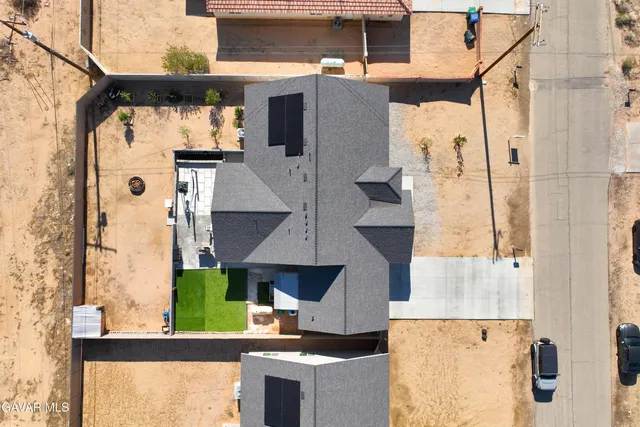 $384,900 | 10588 Peach Avenue, California City, CA 93505