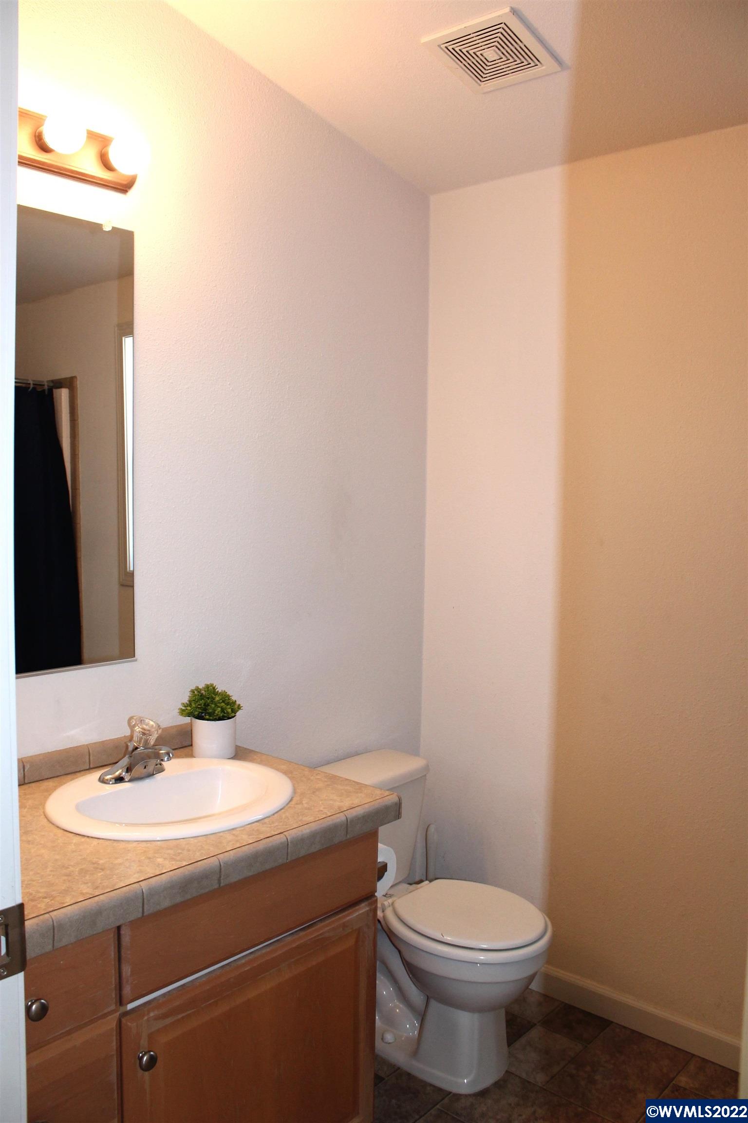 4940 Sunnyside Road Southeast, Unit E4 Salem, OR 97302 - Photo 17 of 22