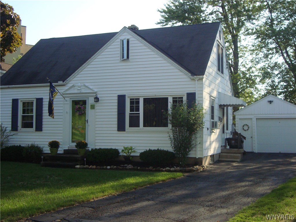 38 Pilgrim Road Tonawanda, NY 14150 - Photo 1 of 1 exterior front