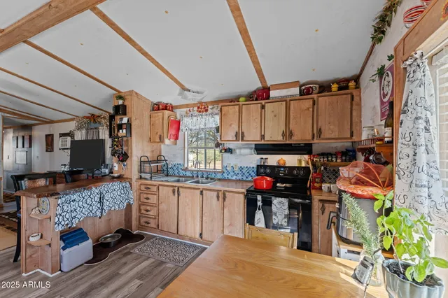 $235,000 | 22590 Pacific Street, Congress, AZ 85332