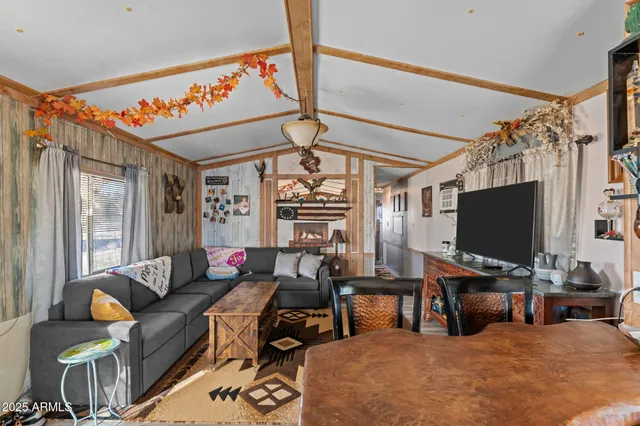 $235,000 | 22590 Pacific Street, Congress, AZ 85332