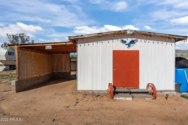 $235,000 | 22590 Pacific Street, Congress, AZ 85332